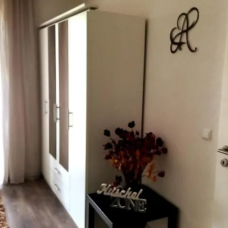 Wohlfuehloase Historische Altstadt Neckarstrasse 16 Eingang 2 *